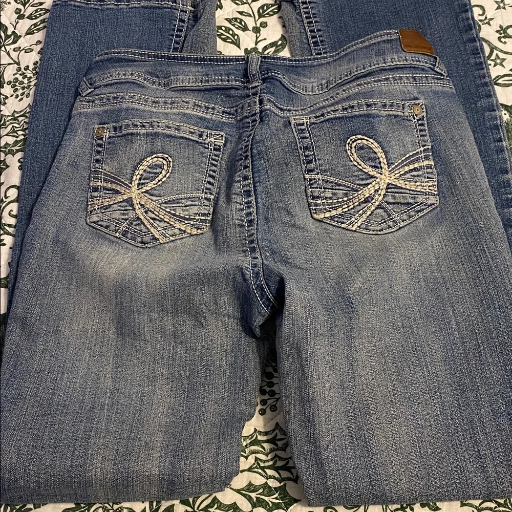 Wallflower Women's boot cut Jeans in Distressed Blue - Picture 4 of 5